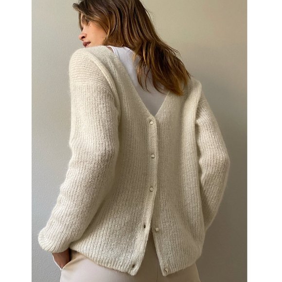 Wilfred Sweaters - Wilfred Front To Back Cardigan / Size XS / Birch Mohair Alpaca Aritzia V-Neck